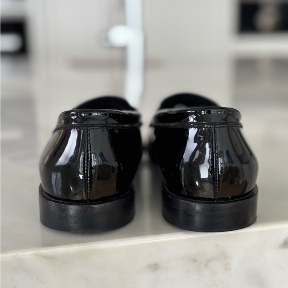 glossy Prada patent leather logo loafers made in Italy - Picture 3 of 16